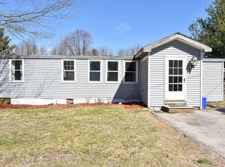 22 Everson Dr, Glocester, RI 02814