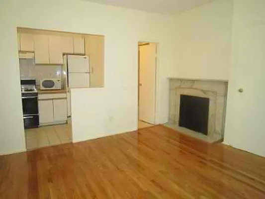 Rented by Immac Realty | media 51