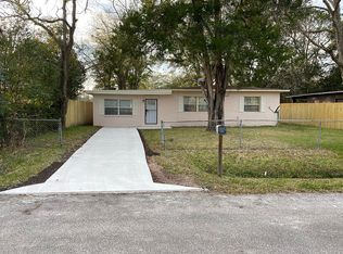 1042 Detroit Cir W, Jacksonville, FL 32254
