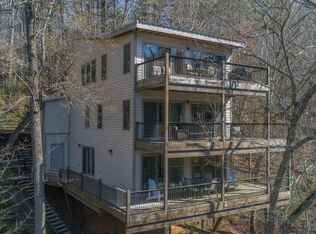 686 Delphi Woods Rd, Mc Caysville, GA 30555