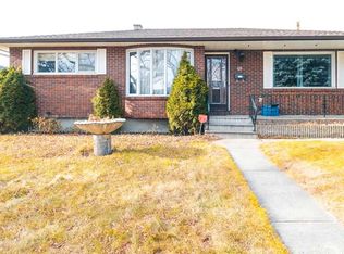 59 E Rosewood Rd NW, Calgary, AB T2K1N3