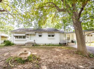 620 S Pennsylvania Ave, Belleville, IL 62220