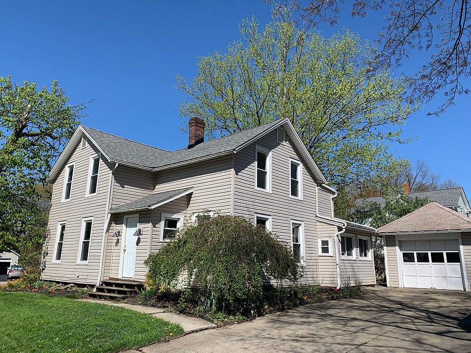 1st image of 200 E Crain Ave