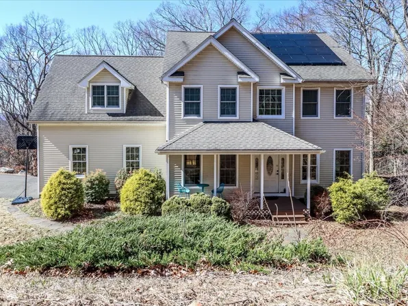 15 Stephanie Drive, New Milford, CT 06776