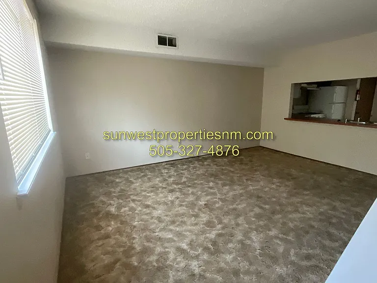 1631 Farmington Ave #4 — Photo 5