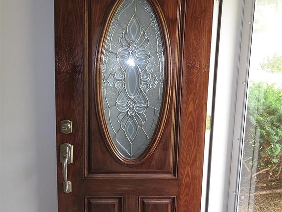 2nd image of 2038 Goodale Ave