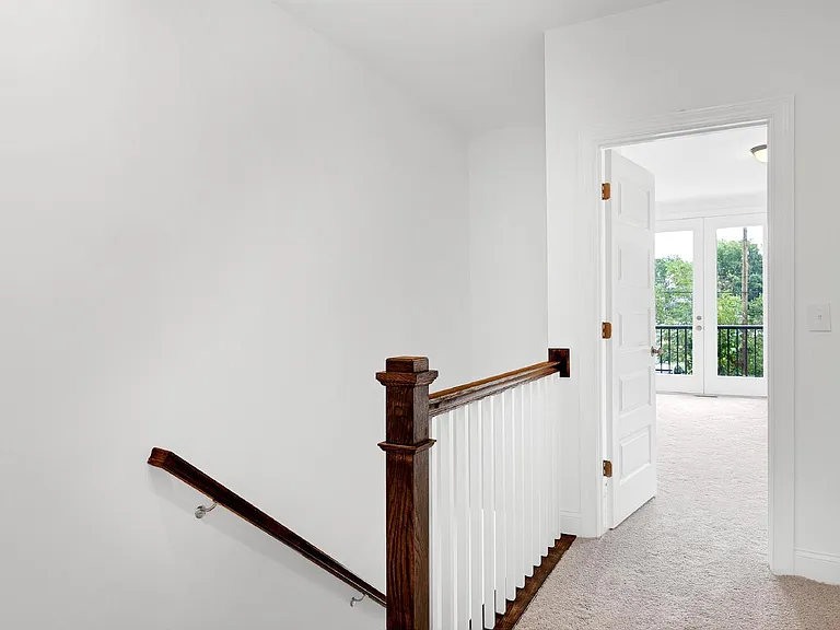1204 S Person St #101 — Photo 8