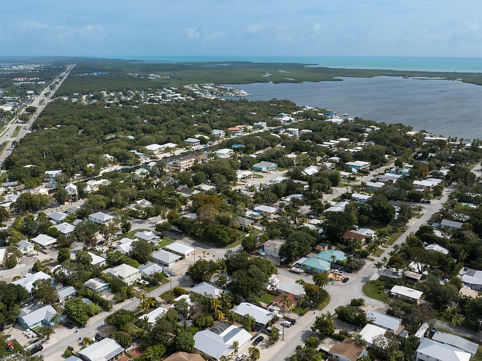 2nd image of 27 Bass Ave