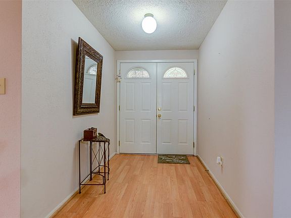 5th image of 14627 Wind Lawn Dr