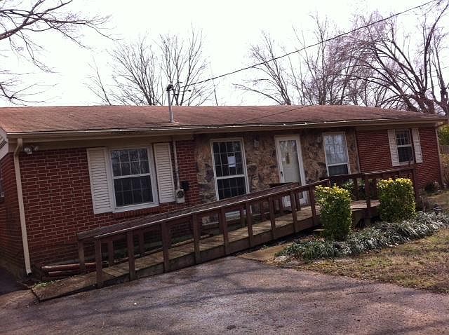 1st image of 408 Marwood Ct