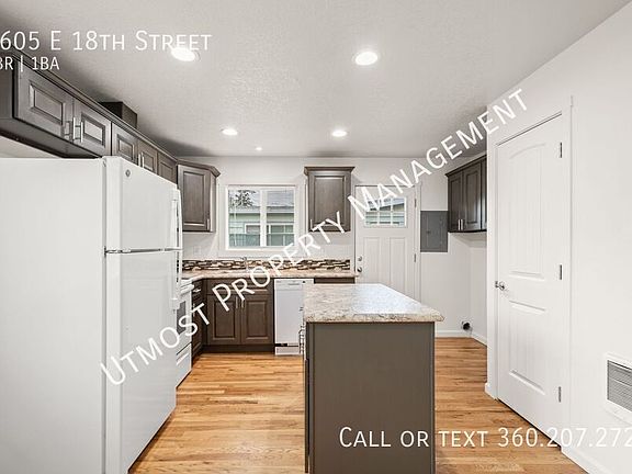 3rd image of 2605 E 18th St
