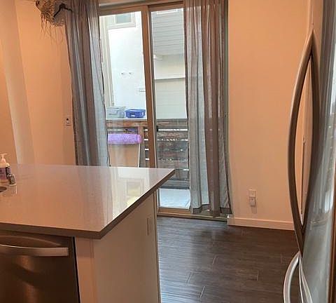 5th image of 330 1st Ave