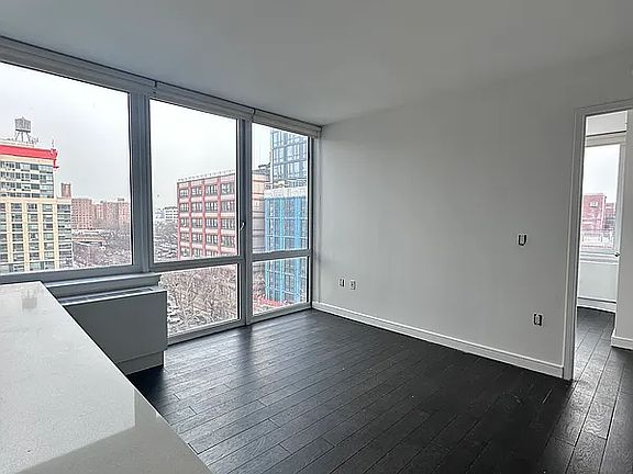 4th image of 309 Gold St APT 5E
