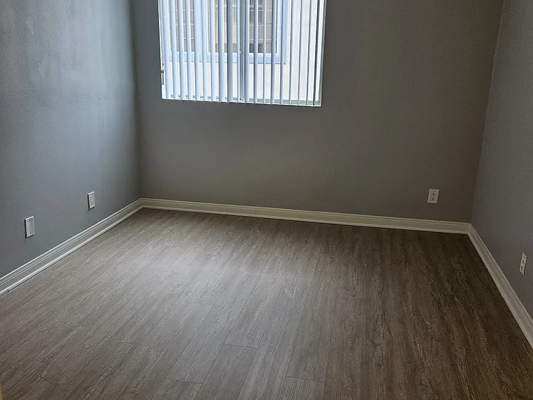 1375 Midvale Apartments — Photo 57