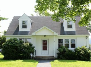 7 Gould Rd, Ware, MA 01082