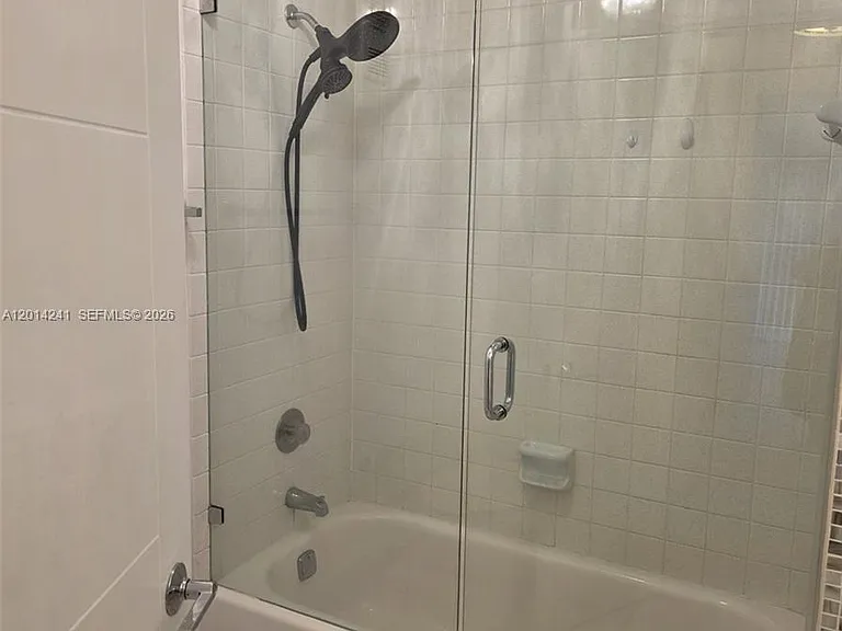 8401 SW 107th Ave #260E — Photo 6