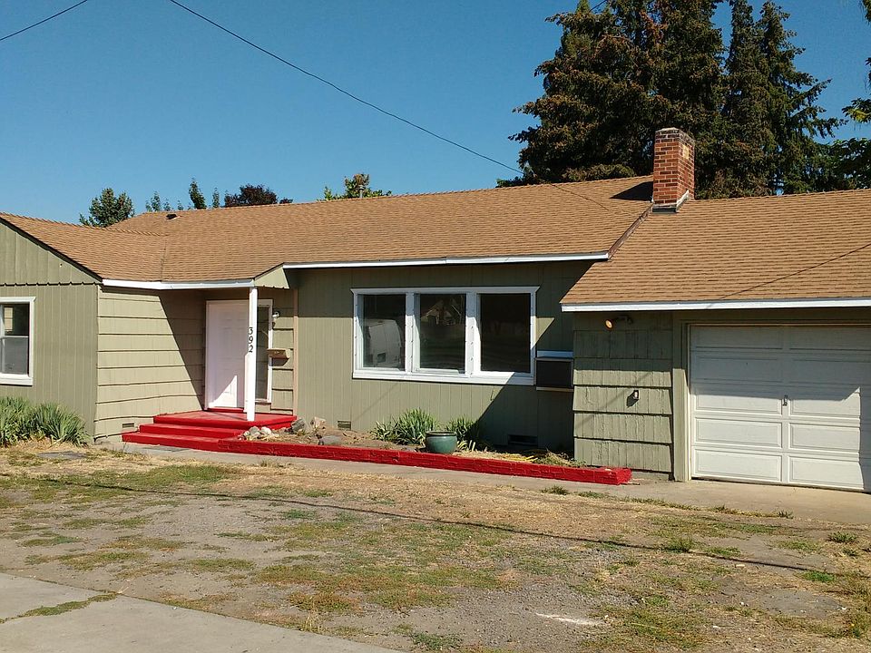 2nd image of 392 Stewart Ave