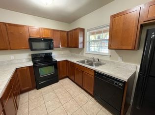 25 SW 71st Way #9, Gainesville, FL 32607