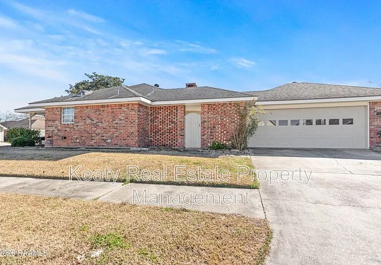 313 Wallingsford Cir — Photo 3