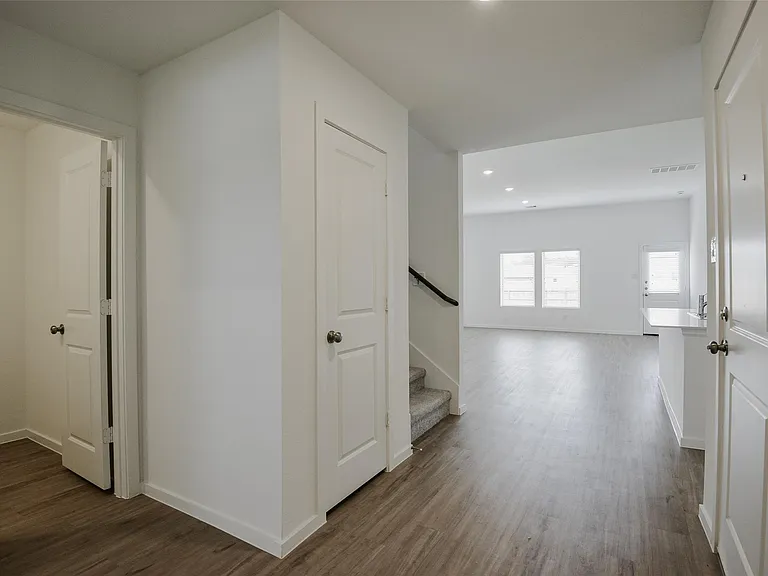 21811 Carpineti Ln — Photo 5