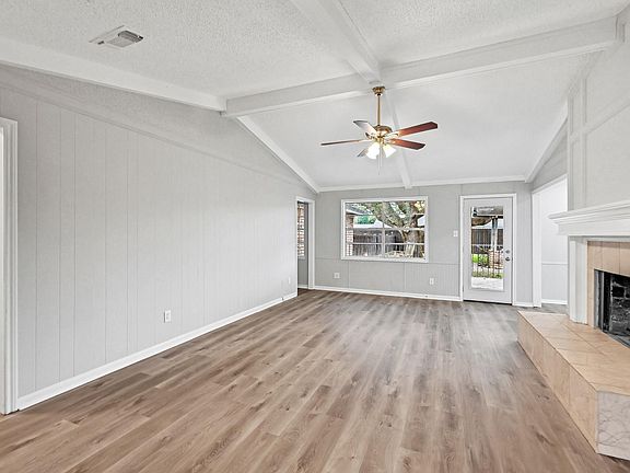 4th image of 1513 Kings Park Dr