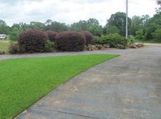 283 W Valley Dr, Fort Valley, GA 31030