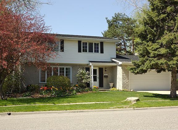 Front View 02