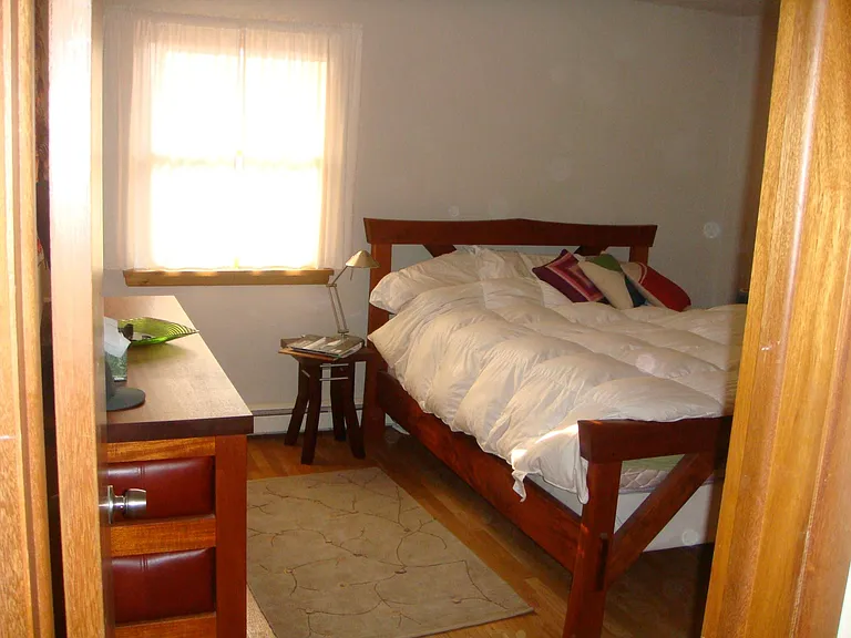 13 x 13 Bedroom