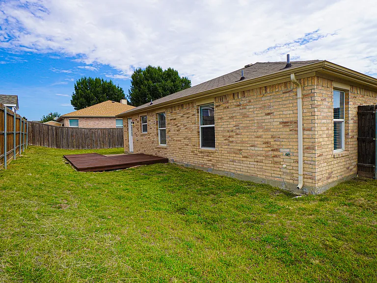 309 Stanford Dr — Photo 24