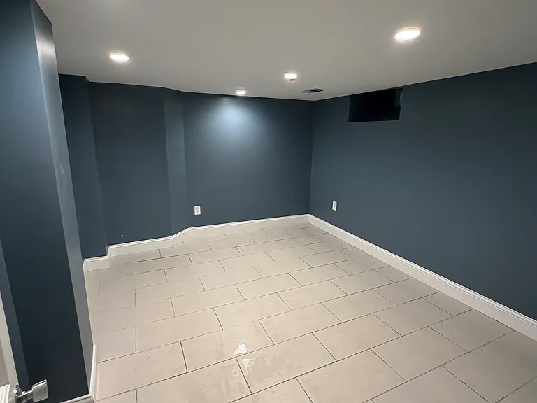 10 Ashford St #1 — Photo 4