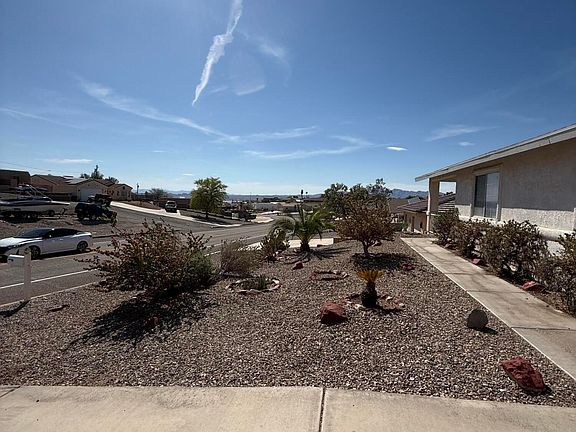 5th image of 2341 Rainbow Ave N