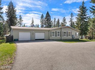 32672 N Red Dell Loop, Athol, ID 83801