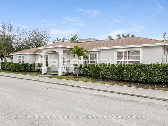3rd image of 1007 5th Ave N
