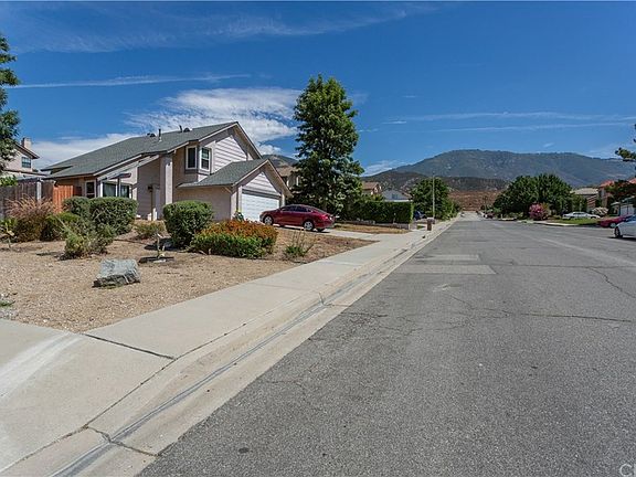 4th image of 6364 N Walnut Ave