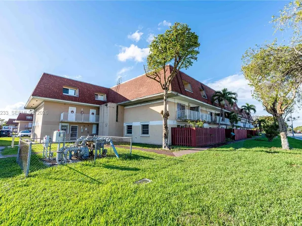 250 NW 107th Ave, Miami, FL