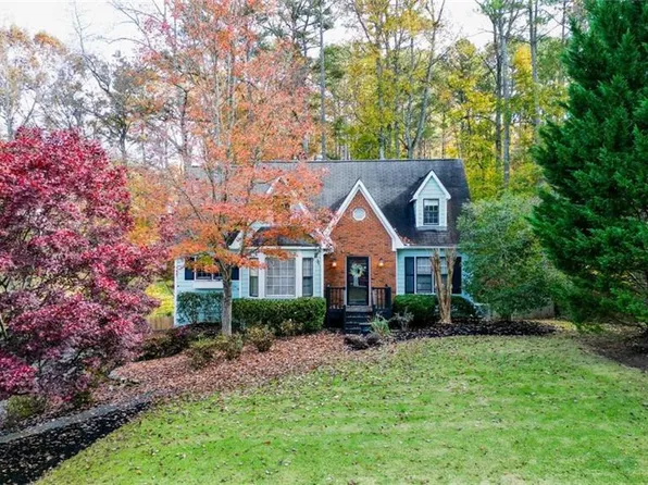1068 W Mill Dr NW, Kennesaw, GA 30152