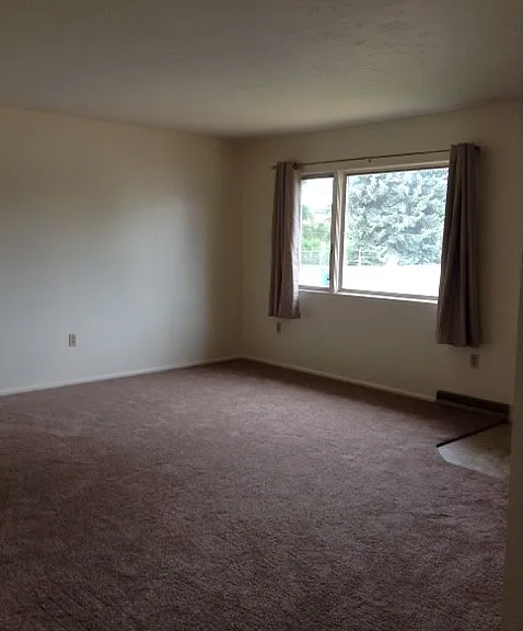 2160 Dewell Dr #2 — Photo 3