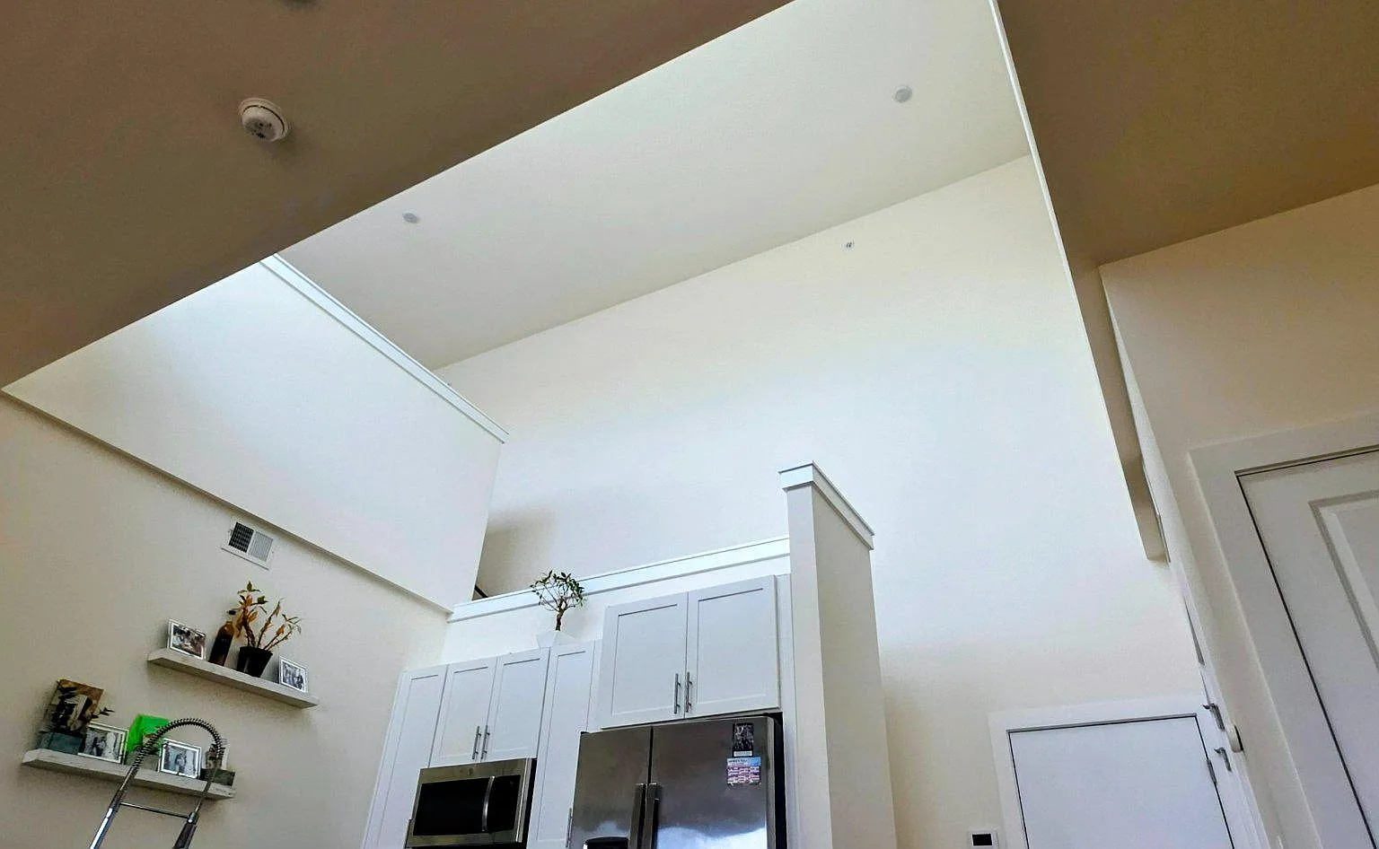 1003 N Bodine St — Photo 3