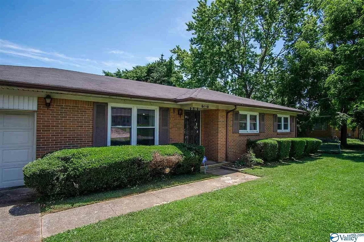 Building Photo - 4715 Rutledge Dr NW
