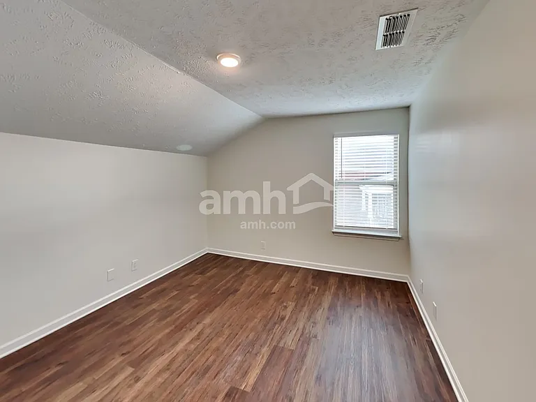 3331 Foxside Ln — Photo 17