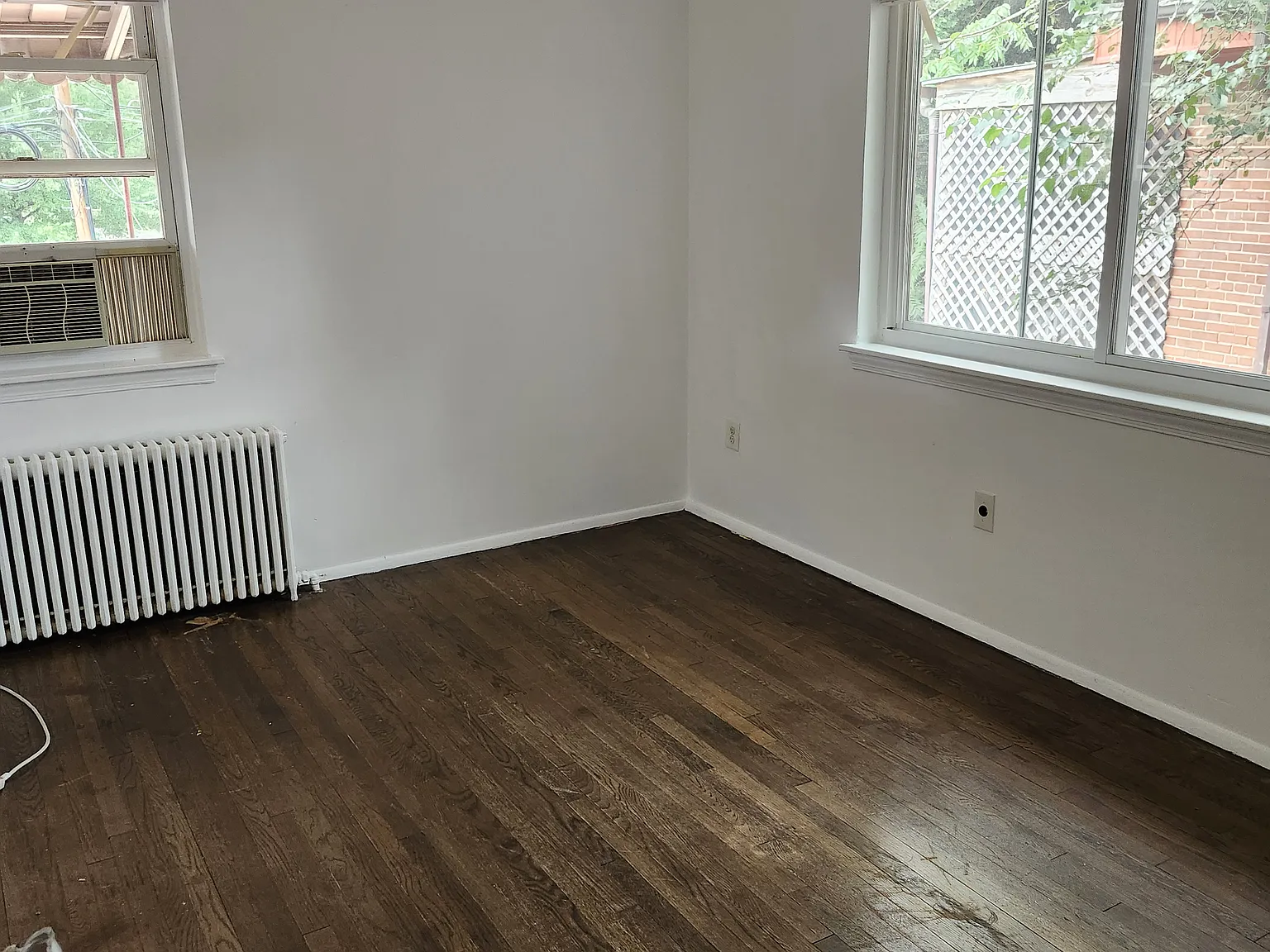 5 bed, 1759 sqft, $4,700 — Photo 2