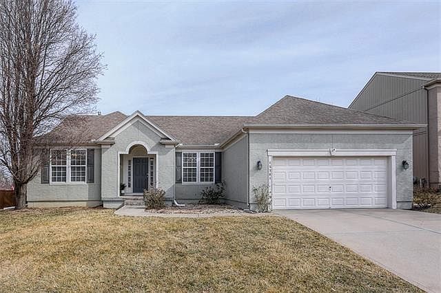 1st image of 15701 Valley View Dr