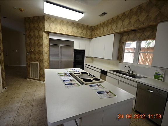 5th image of 8106 Fondren Lake Dr