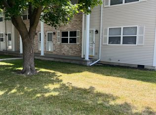 360 W John Casey Ct #4, Bourbonnais, IL 60914
