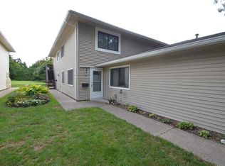 44 Milrace Dr, East Rochester, NY 14445