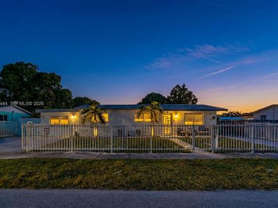 19542 SW 120th Ave, Miami, FL, 33177