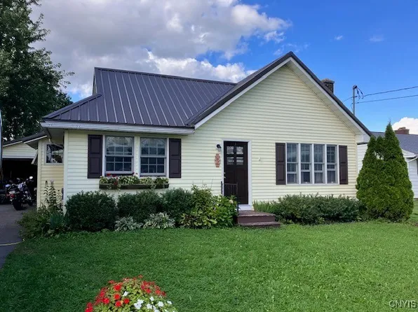 3621 Seneca Tpke, Canastota, NY 13032