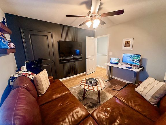 3rd image of 2258 Egret Ln