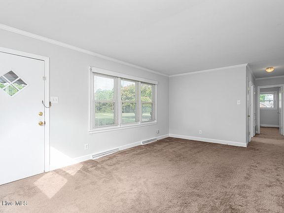 4th image of 264 Dixon Road