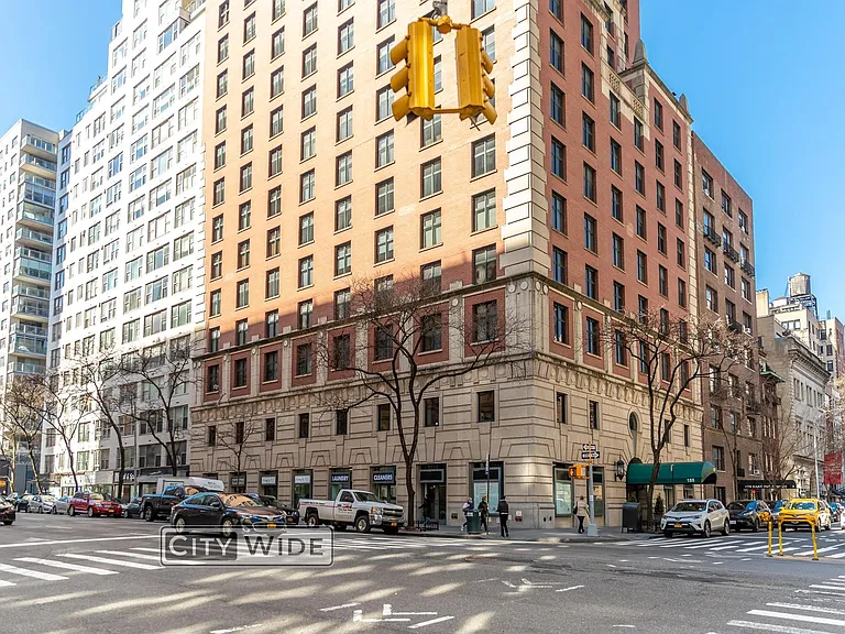 219 E 69th St #10J — Photo 14